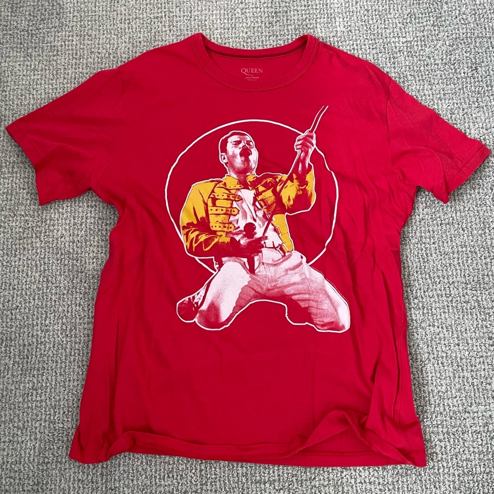 Queen Red and Yellow Graphic Tee